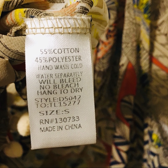 UMGEE Peacock Tank with V-neck and Ball Tassels - Picture 5 of 5